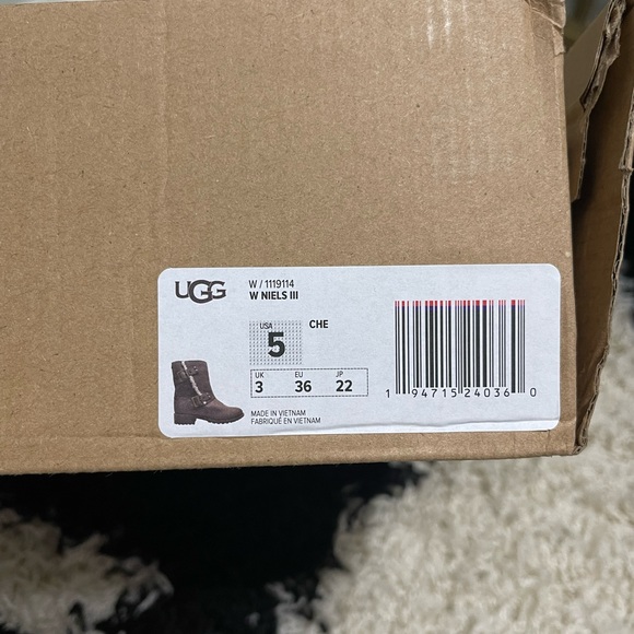 NIB Women’s Size 5 ( European Size 36) UGG W Niels III Combat Boots In Chestnut - Picture 6 of 13